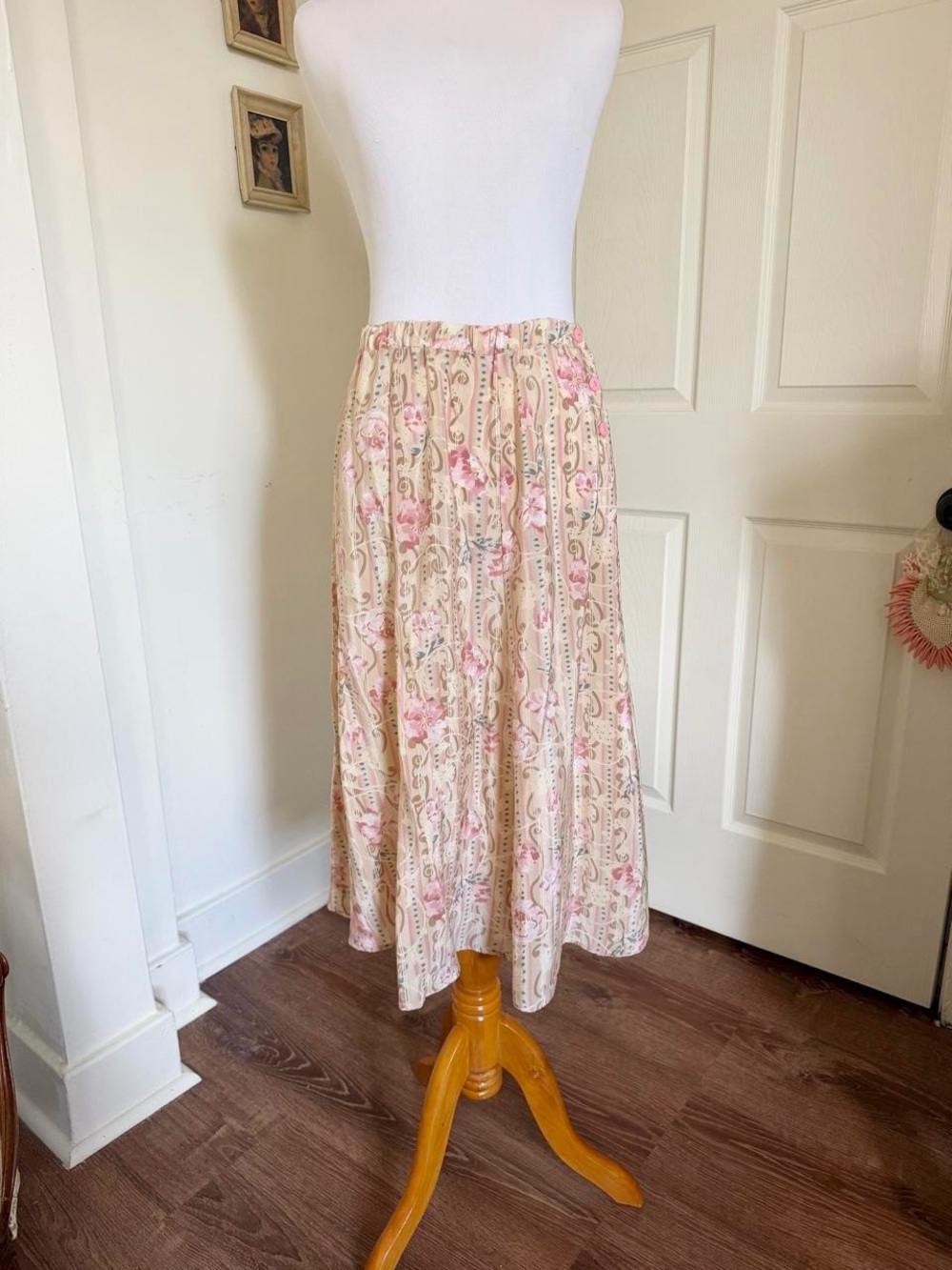 Vintage 1990s Y2K Blush Roses Silk Midi Skirt